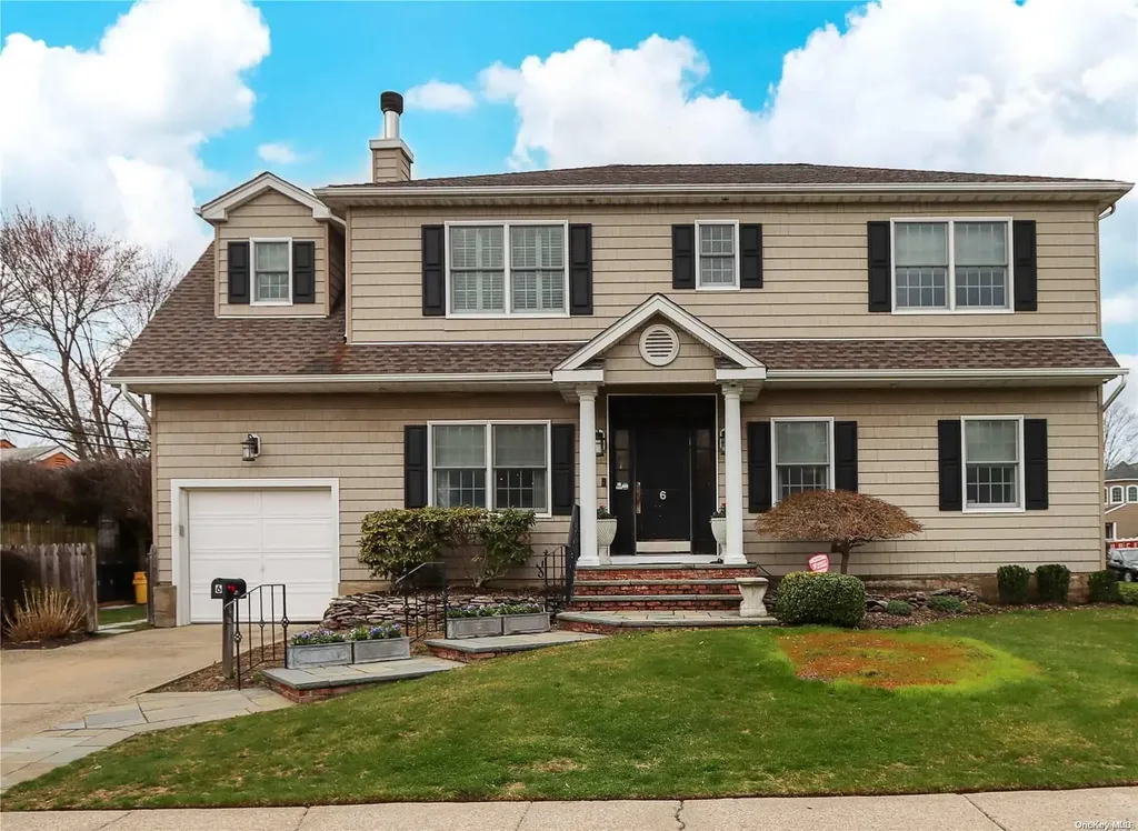6 Haven Lane Old Bethpage NY 11804