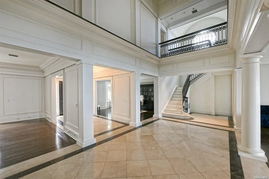 7 Sea Crest Drive Lloyd Harbor NY 11743