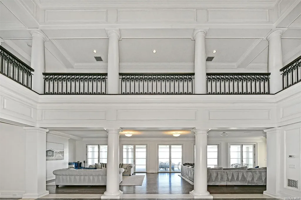 7 Sea Crest Drive Lloyd Harbor NY 11743