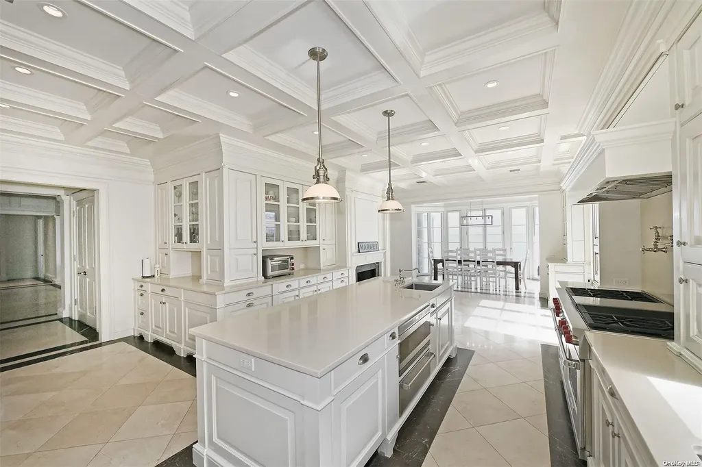 7 Sea Crest Drive Lloyd Harbor NY 11743