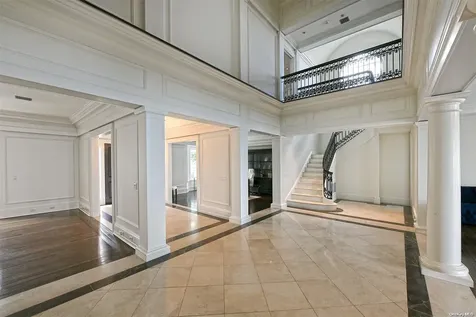 7 Sea Crest Drive Lloyd Harbor NY 11743
