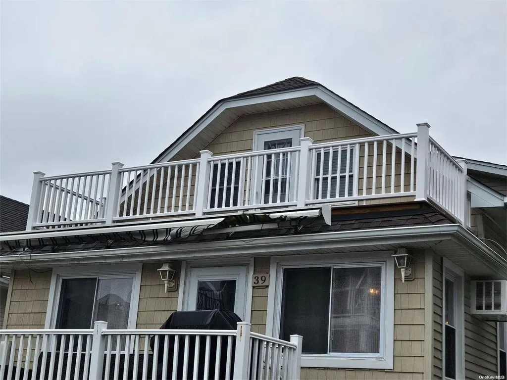 39 Illinois Avenue Long Beach NY 11561