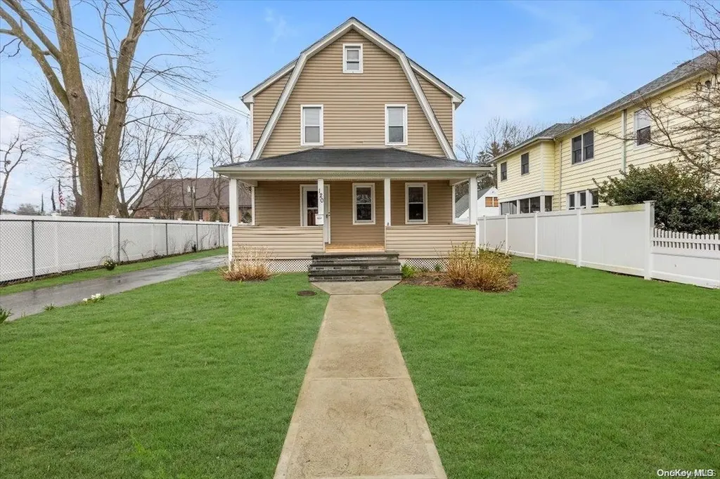 120 Broadway Greenlawn NY 11740