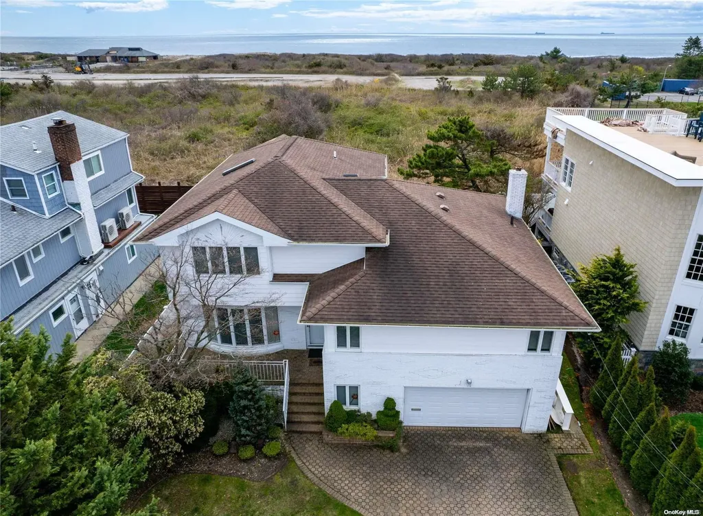 122 Eva Drive Lido Beach NY 11561