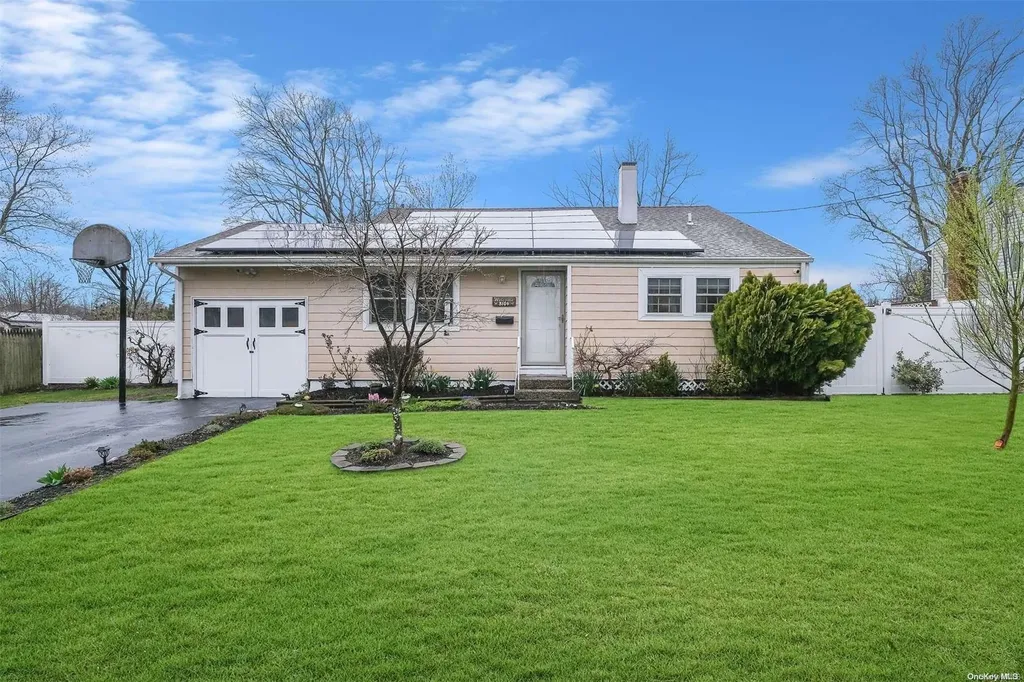 3104 Eagle Avenue Medford NY 11763