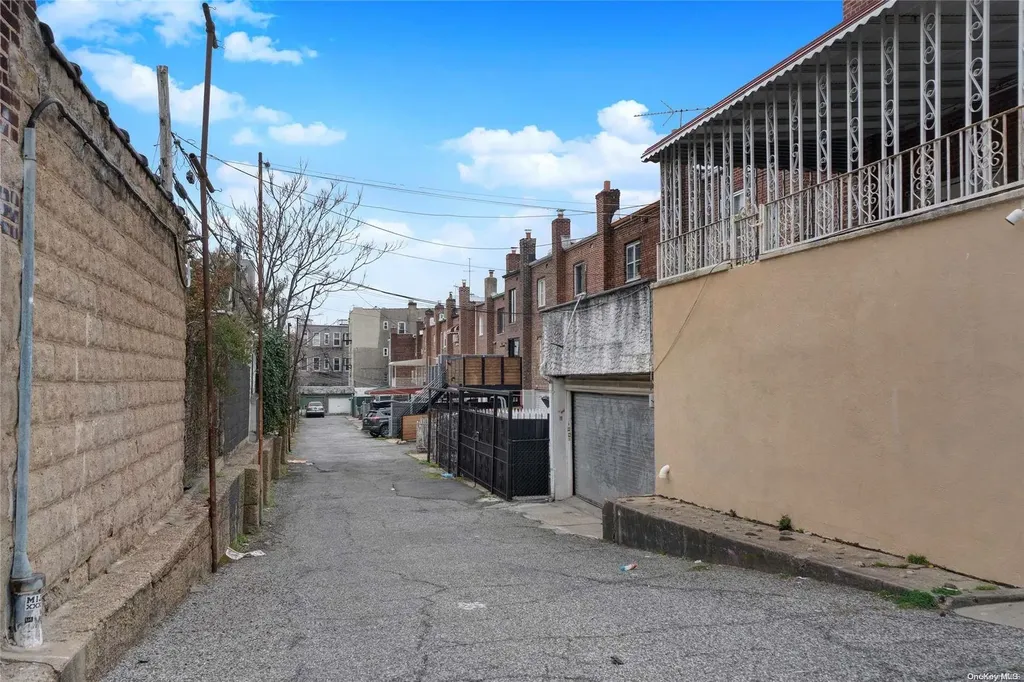1698 Dekalb Avenue Brooklyn NY 11237