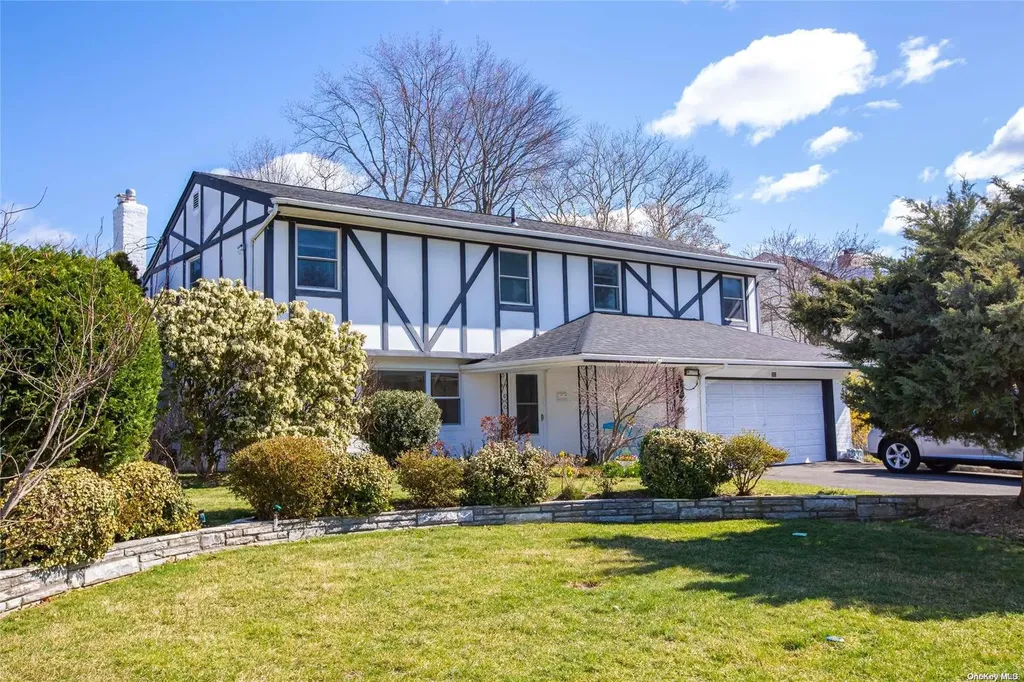 203 Maytime Drive Jericho NY 11753