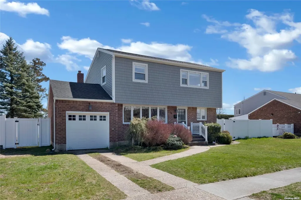34 Silber Avenue Bethpage NY 11714