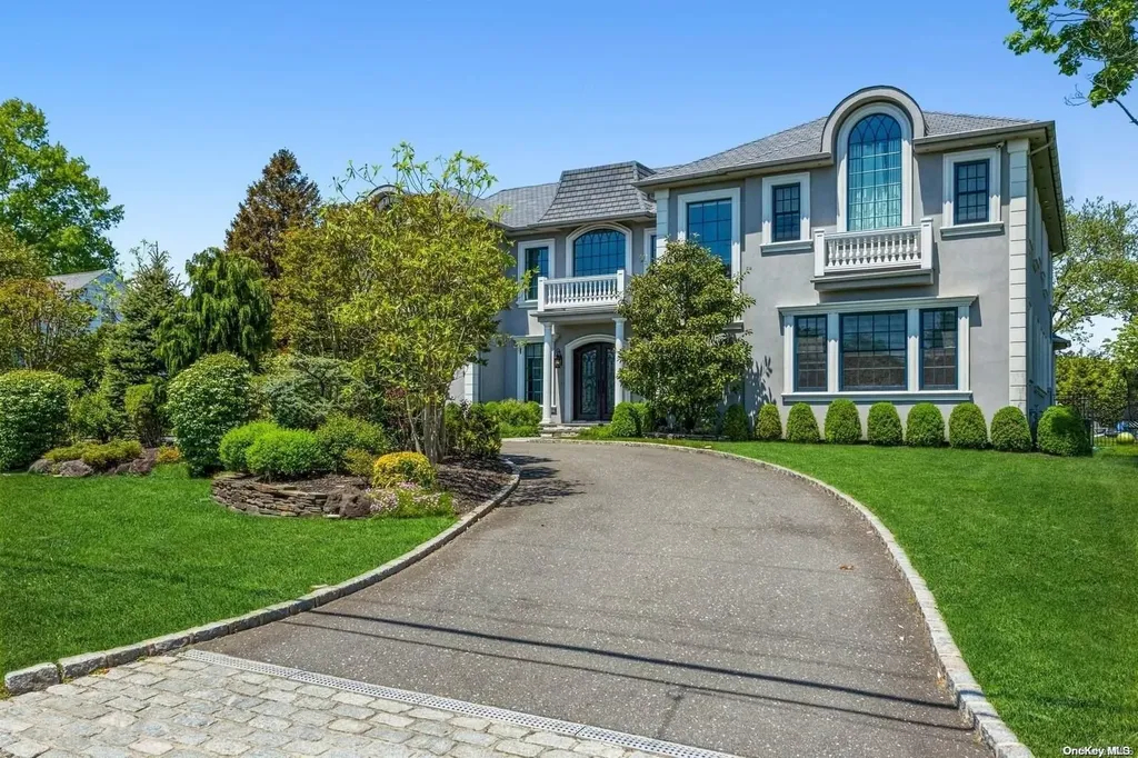 302 Hewlett Neck Road Hewlett Neck NY 11598