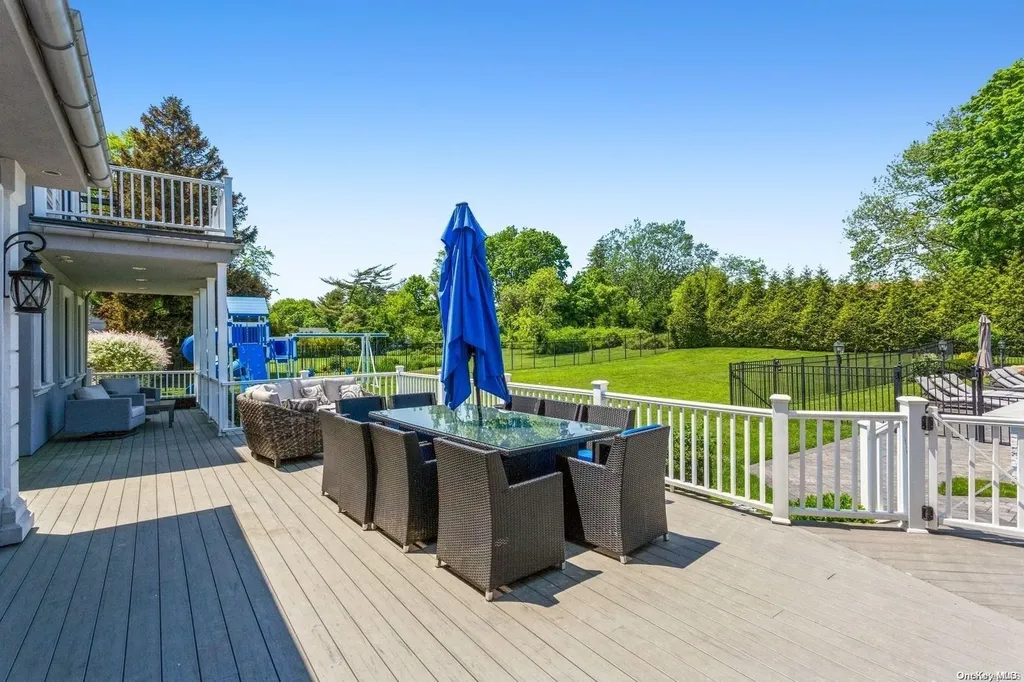 302 Hewlett Neck Road Hewlett Neck NY 11598