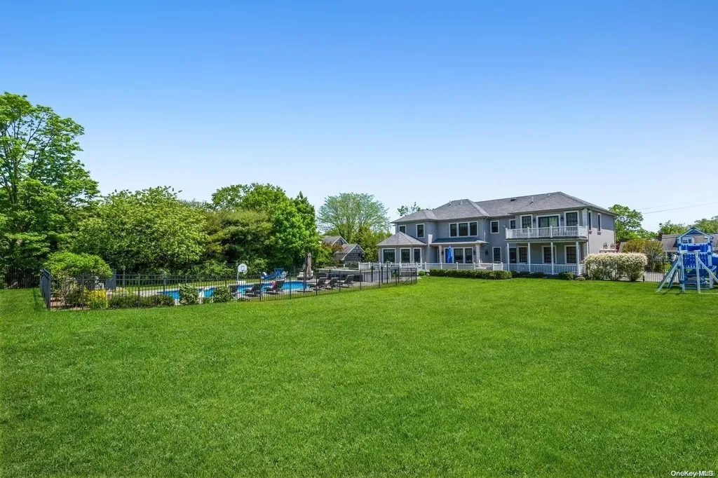 302 Hewlett Neck Road Hewlett Neck NY 11598