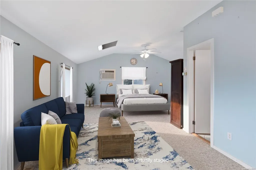 35 Gardners Lane Hampton Bays NY 11946