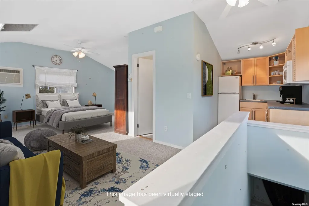 35 Gardners Lane Hampton Bays NY 11946