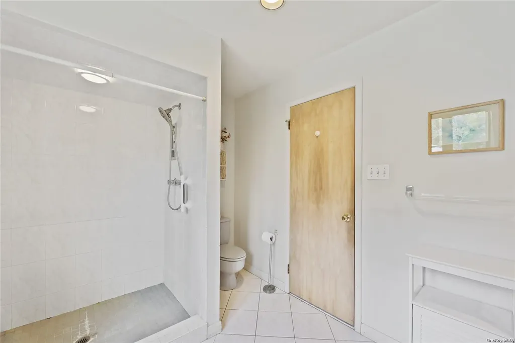37 Bay Woods Drive Hampton Bays NY 11946