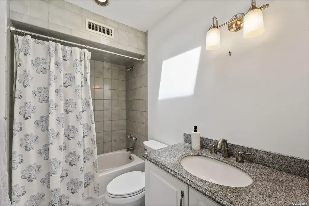 37 Bay Woods Drive Hampton Bays NY 11946