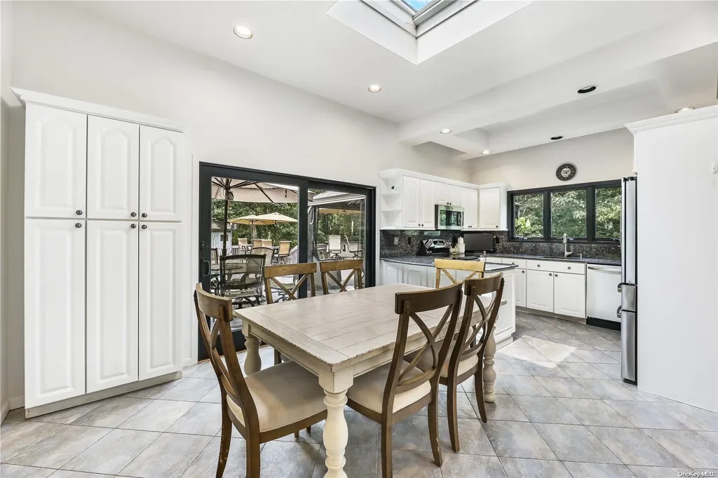 37 Bay Woods Drive Hampton Bays NY 11946