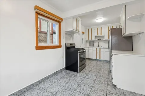 76-15 168th Street Fresh Meadows NY 11366