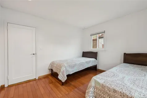 76-15 168th Street Fresh Meadows NY 11366