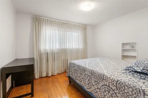 76-15 168th Street Fresh Meadows NY 11366