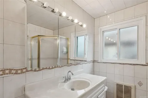 76-15 168th Street Fresh Meadows NY 11366