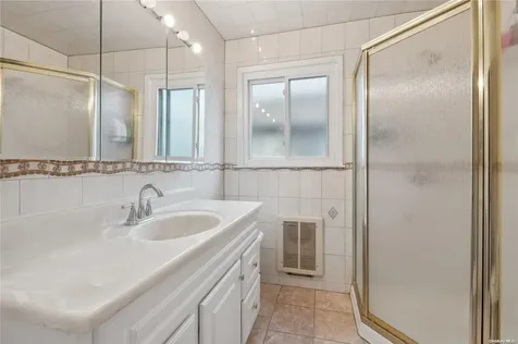 76-15 168th Street Fresh Meadows NY 11366