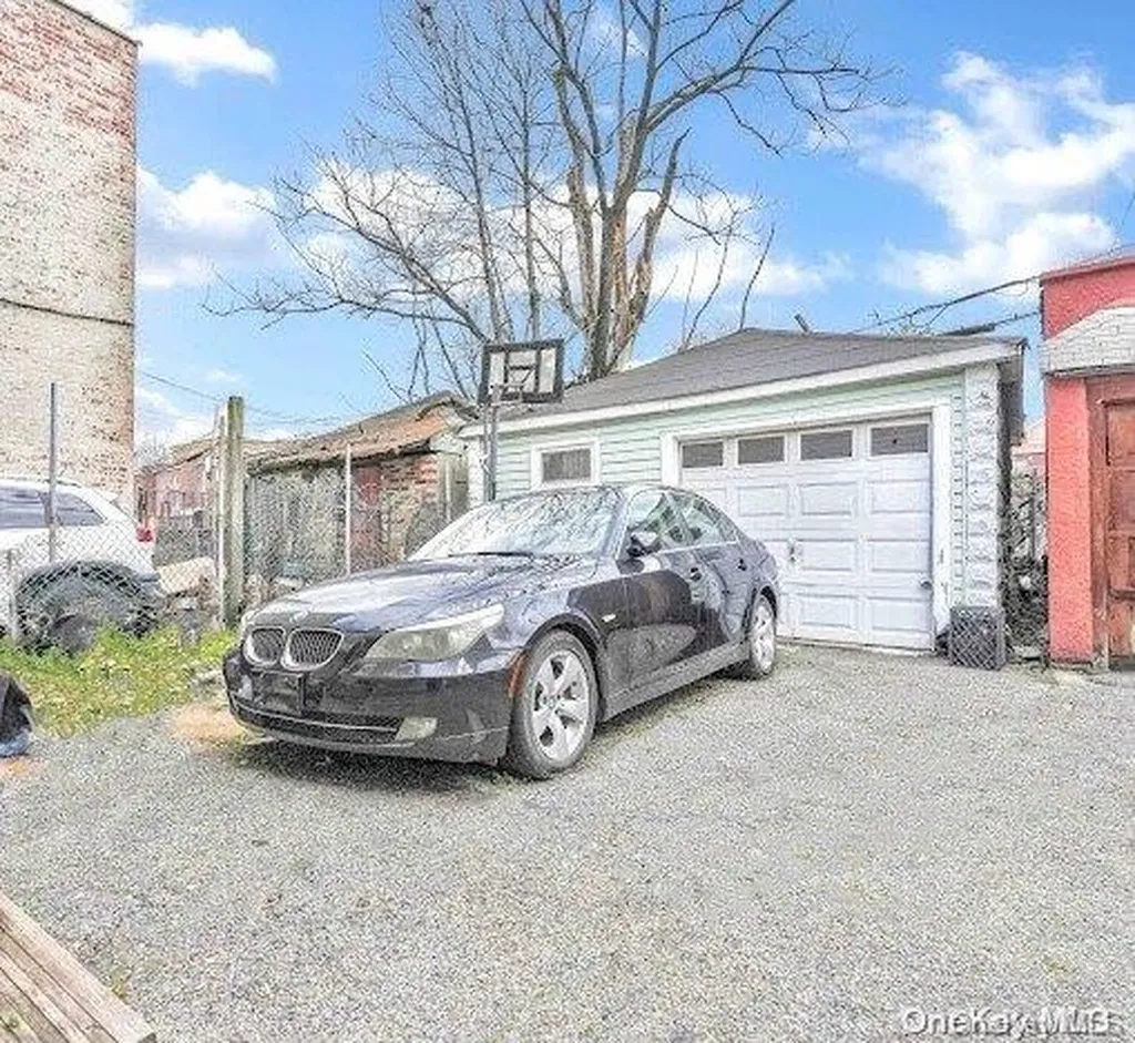 145 E 38th Street Brooklyn NY 11203