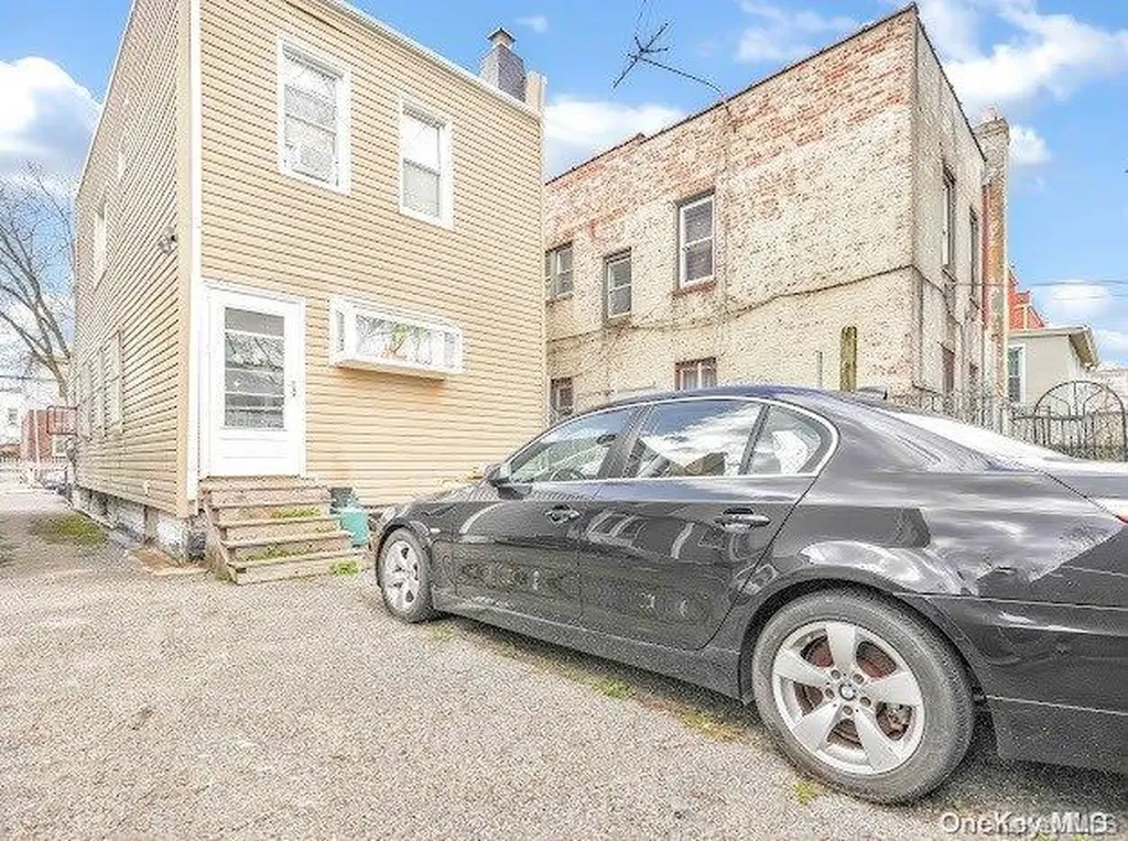 145 E 38th Street Brooklyn NY 11203