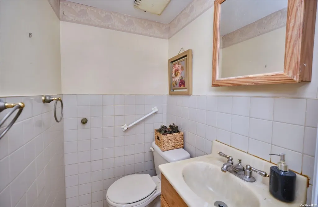 989 E 93rd Street Brooklyn NY 11236