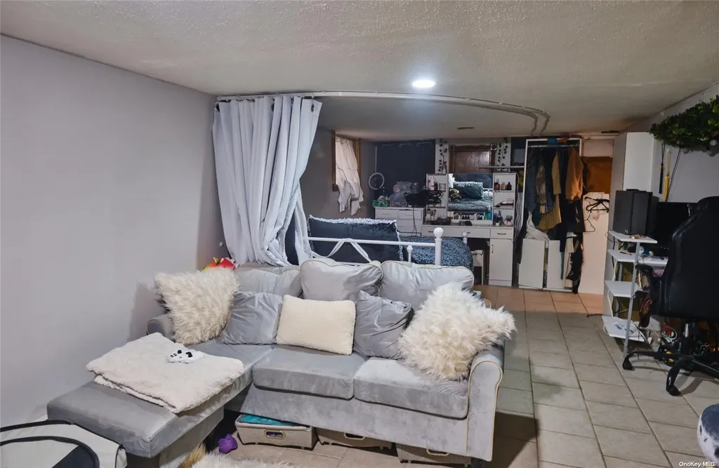 989 E 93rd Street Brooklyn NY 11236