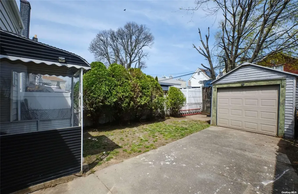 989 E 93rd Street Brooklyn NY 11236