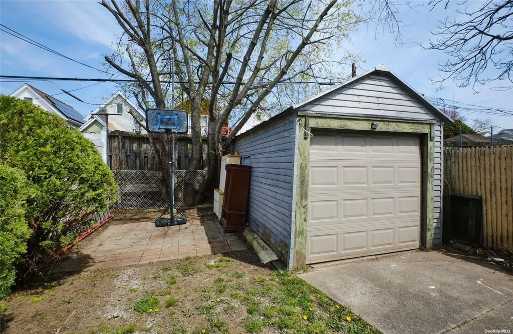 989 E 93rd Street Brooklyn NY 11236