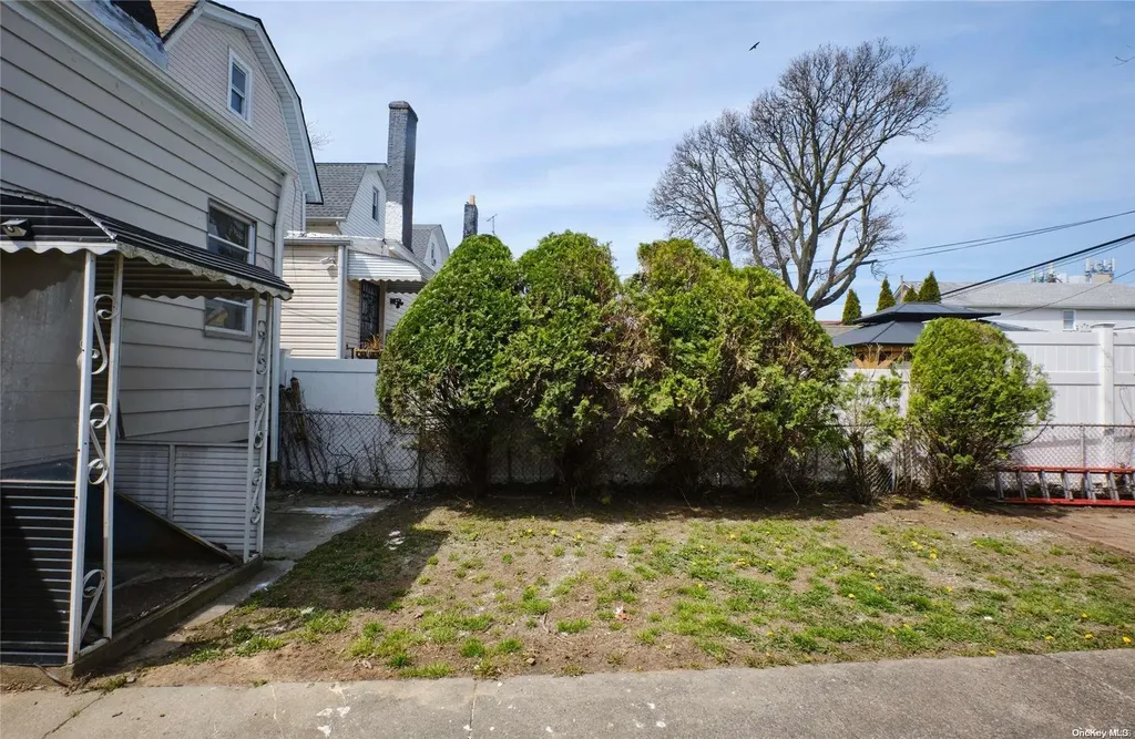 989 E 93rd Street Brooklyn NY 11236