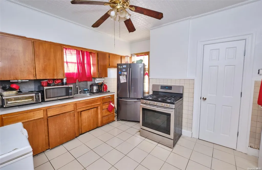 989 E 93rd Street Brooklyn NY 11236