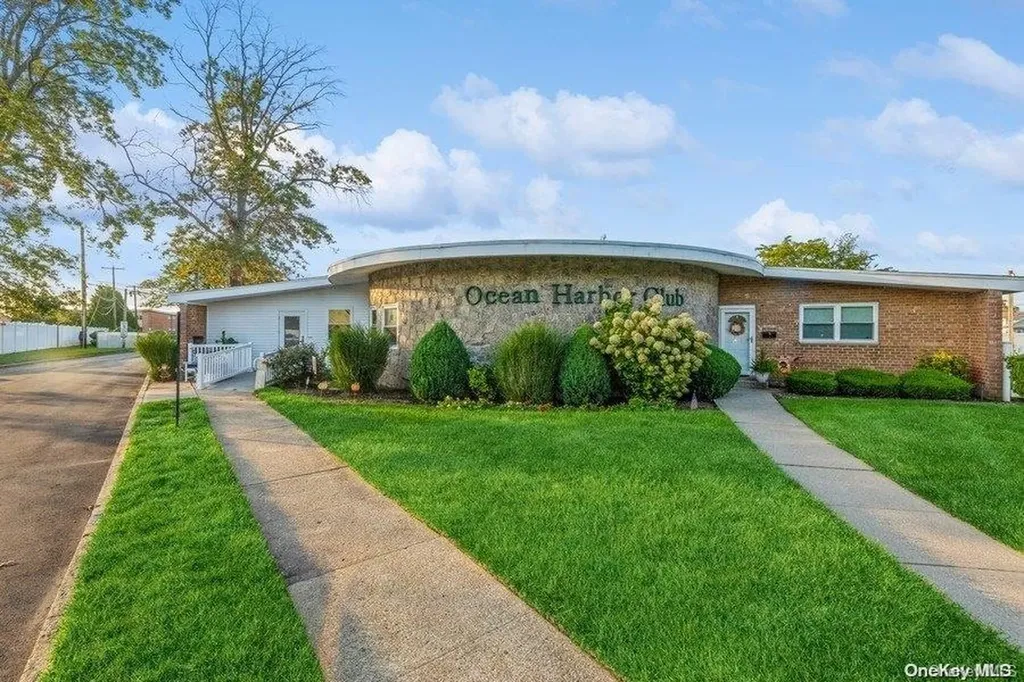 4 Rose Street Oceanside NY 11572