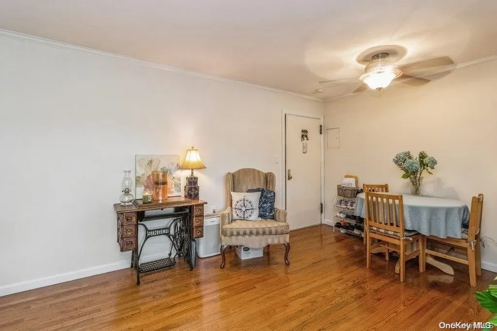 4 Rose Street Oceanside NY 11572