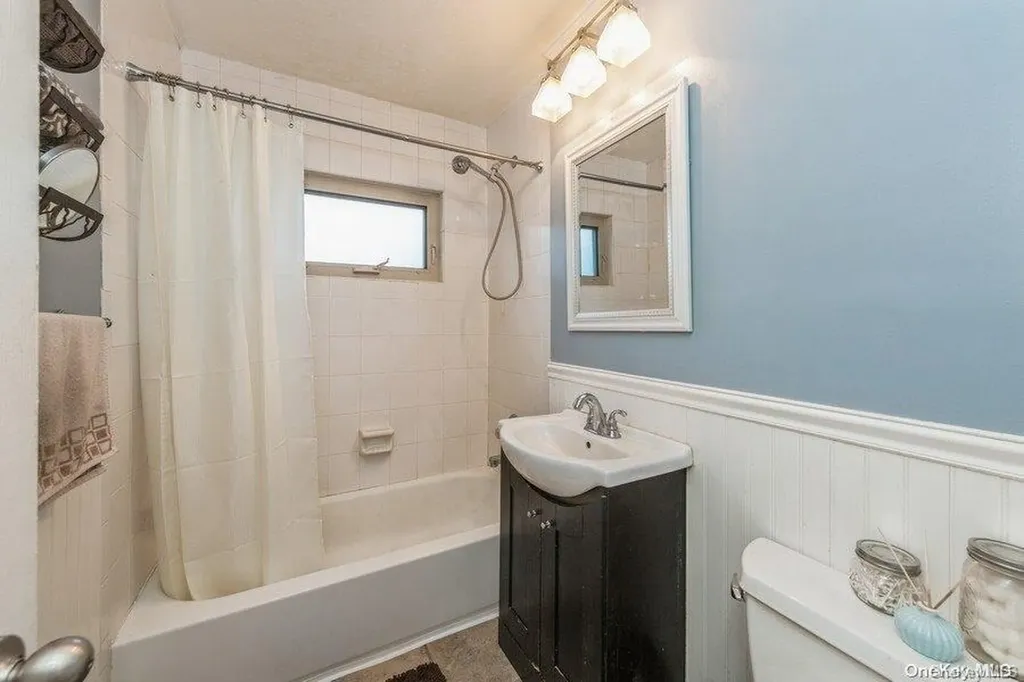 4 Rose Street Oceanside NY 11572