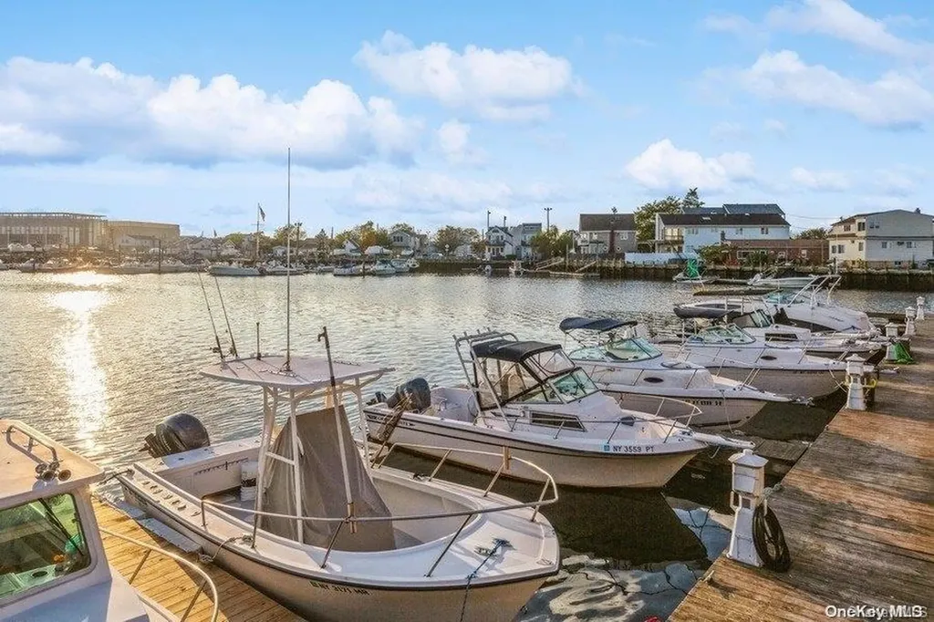 4 Rose Street Oceanside NY 11572