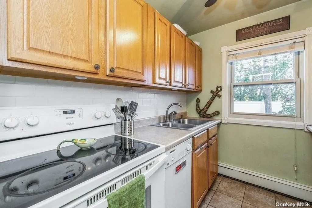 4 Rose Street Oceanside NY 11572