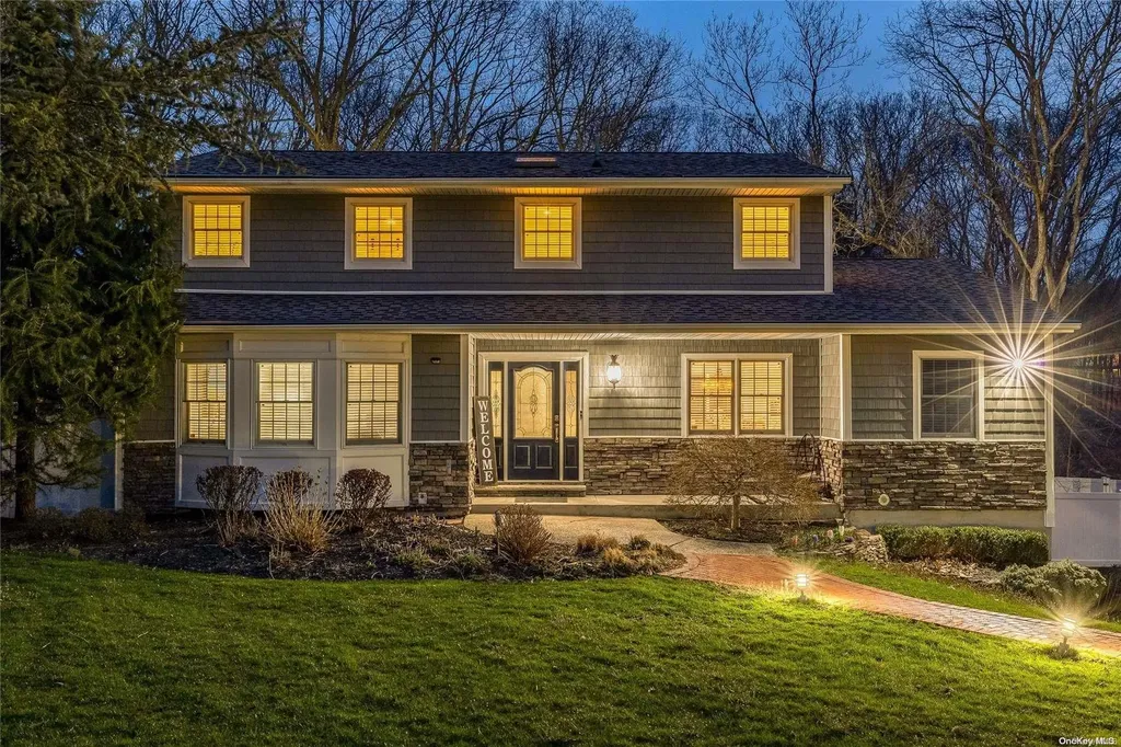 59 Neil Drive Smithtown NY 11787