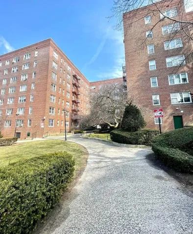 480 Rverdale Yonkers NY 10705