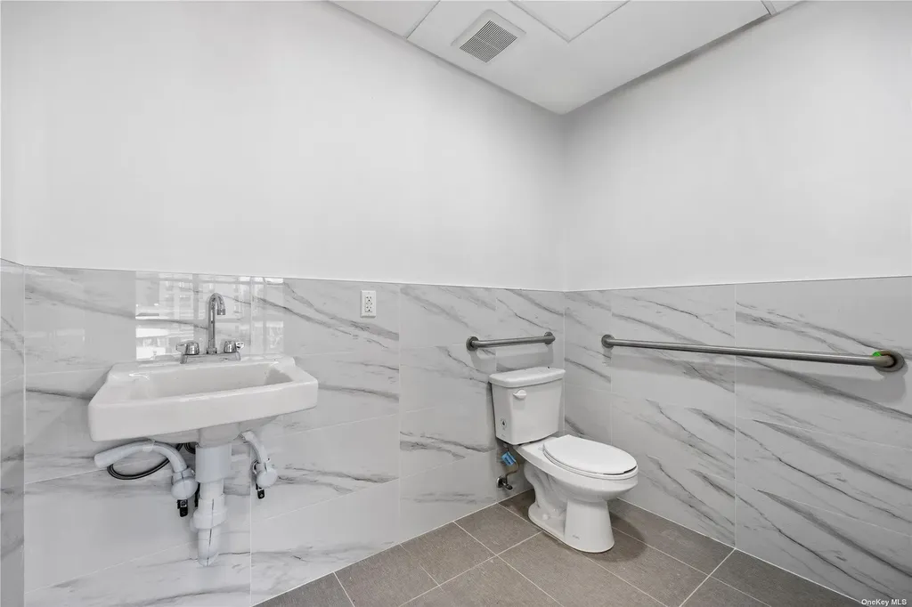 133-20 41st Road Flushing NY 11355