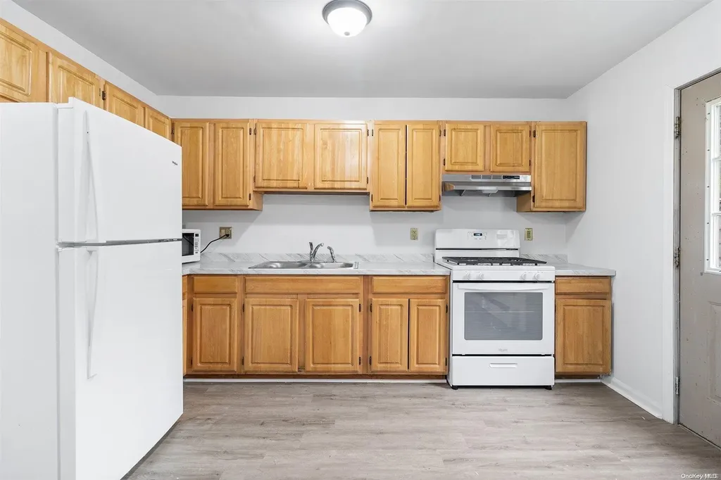 235a Hart Street Brooklyn NY 11206