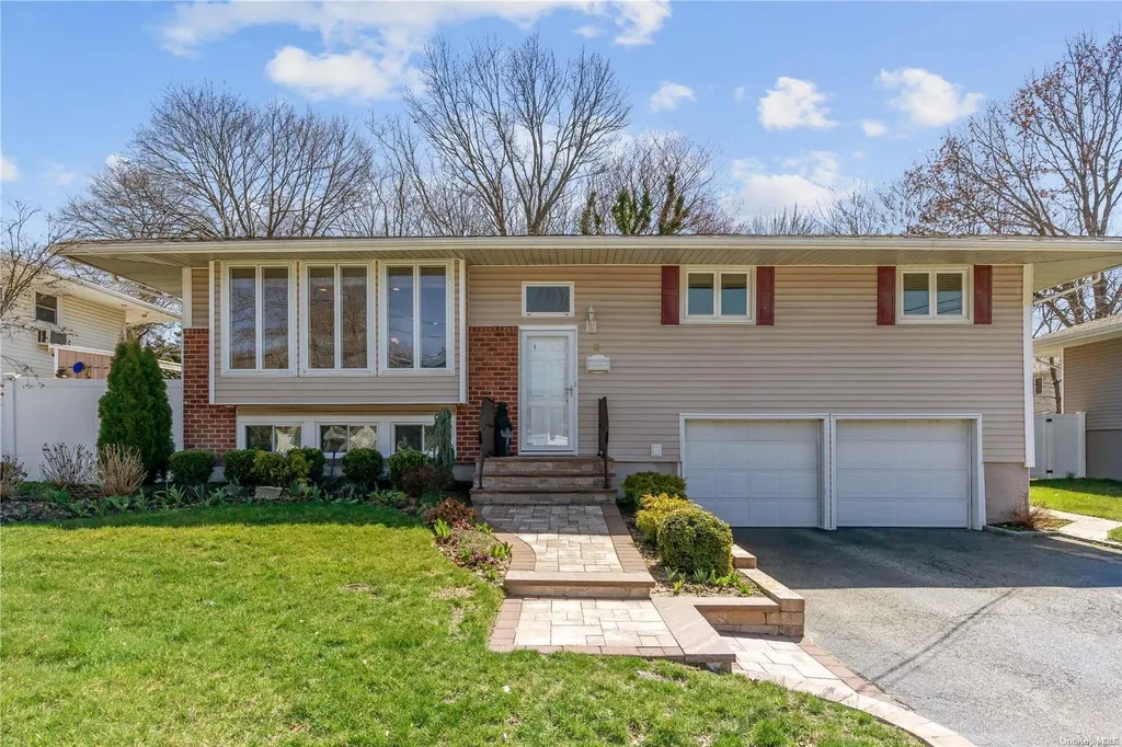 6 Shelart Street Plainview NY 11803