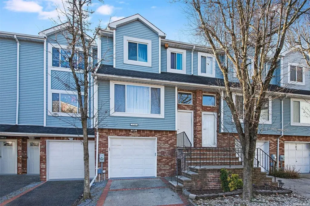 145 Pembrook Loop Staten Island NY 10309