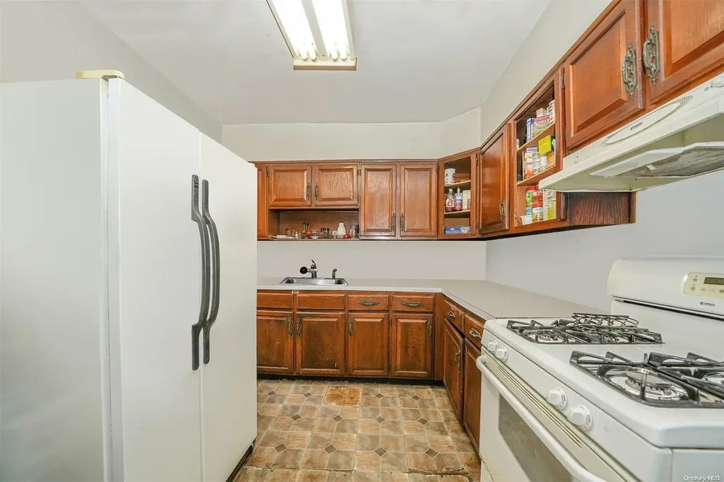 296 Park Place Brooklyn NY 11238