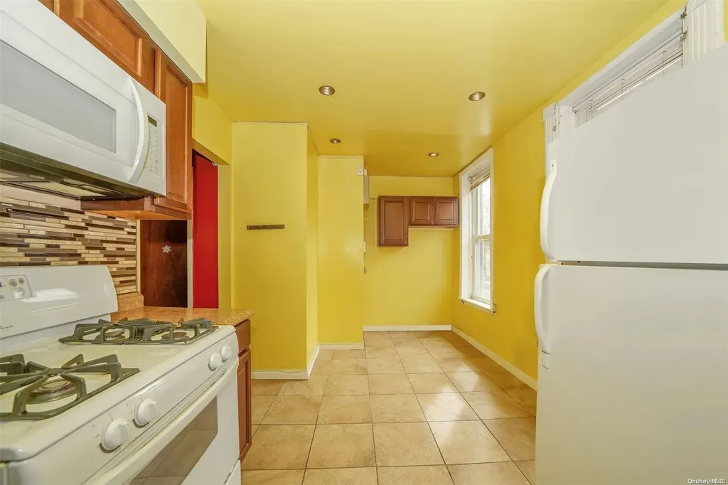 296 Park Place Brooklyn NY 11238