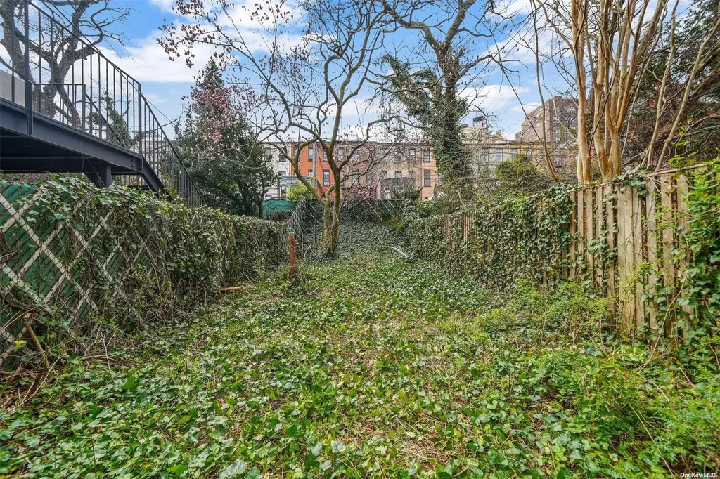 296 Park Place Brooklyn NY 11238