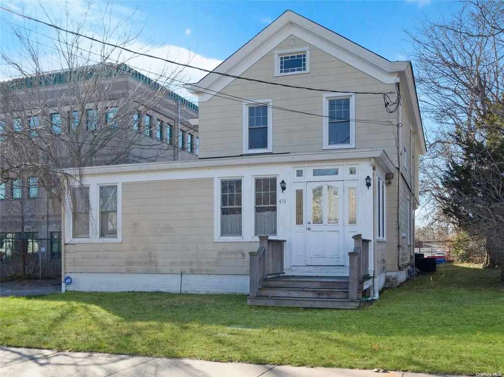 431 Griffing Avenue Riverhead NY 11901