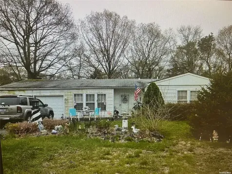 12 Northridge Drive Coram NY 11727