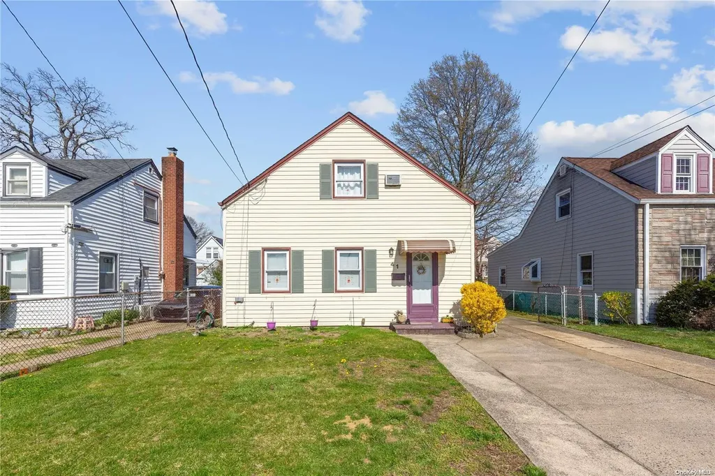 41 Wingate Road Valley Stream NY 11581
